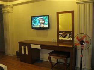 Cosmo Square Hotel 3*