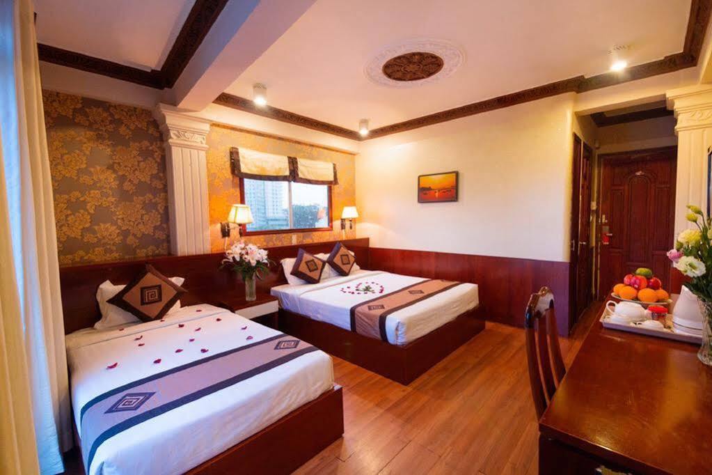 Cosmo Square Hotel