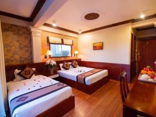 Hotel Cosmo Square 3*
